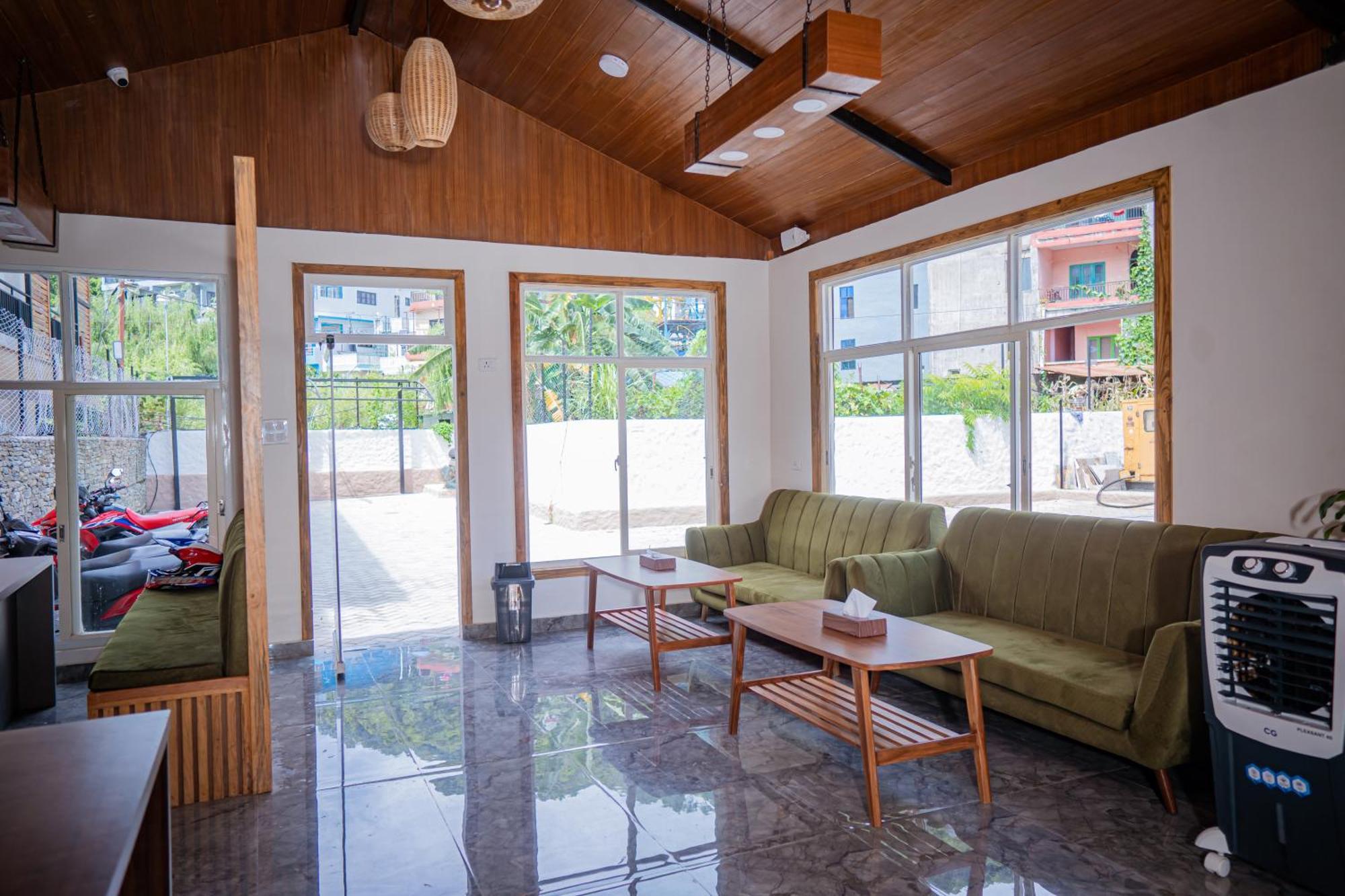 Majestic Lake Front Hotel & Suites Pokhara Exterior photo