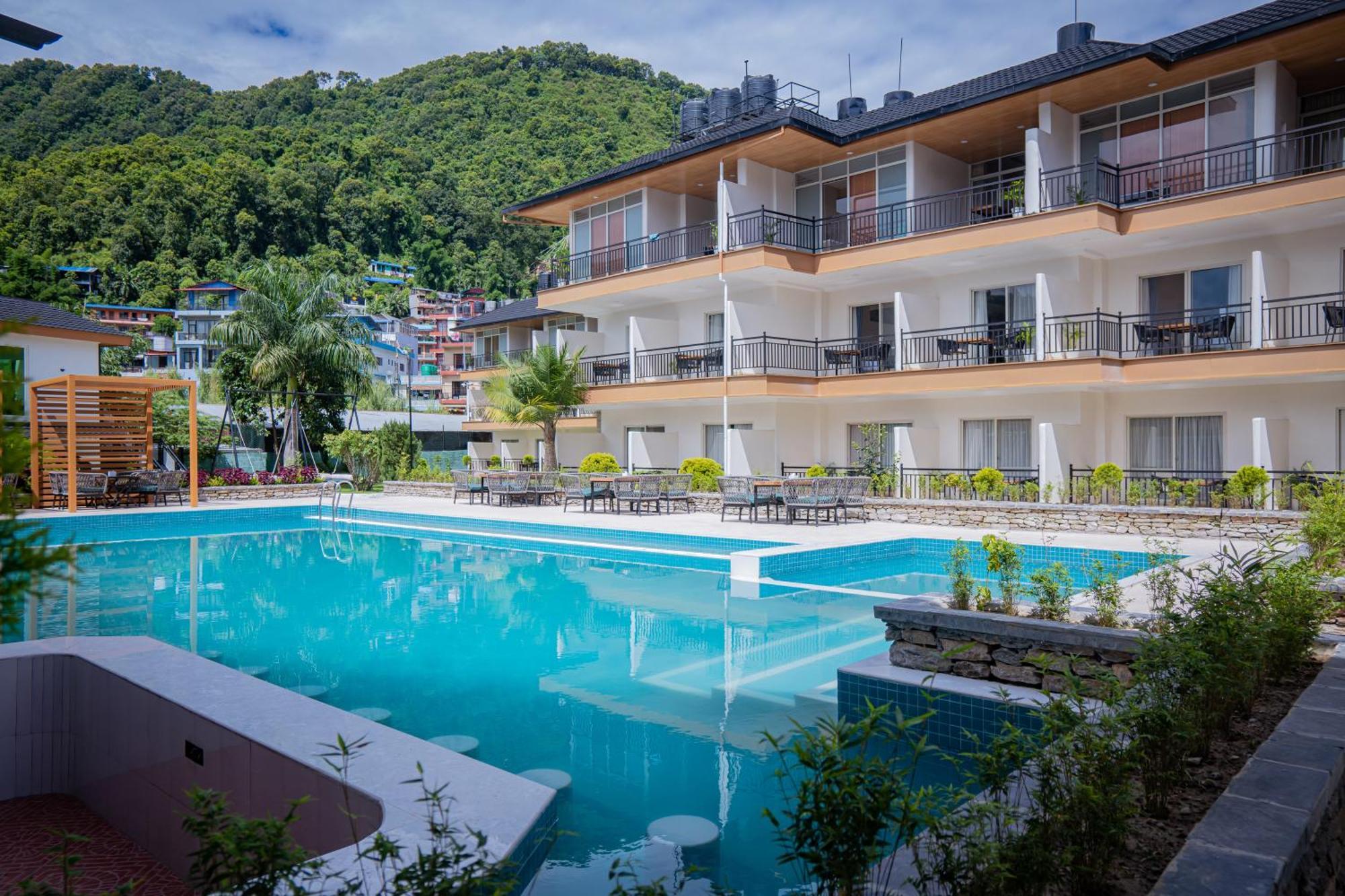 Majestic Lake Front Hotel & Suites Pokhara Exterior photo
