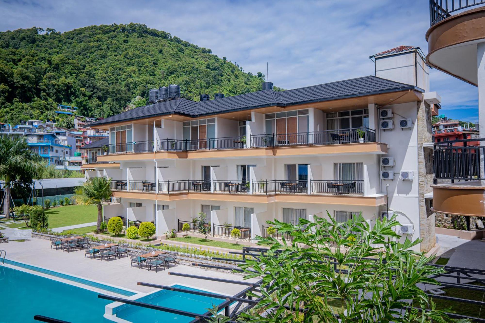 Majestic Lake Front Hotel & Suites Pokhara Exterior photo