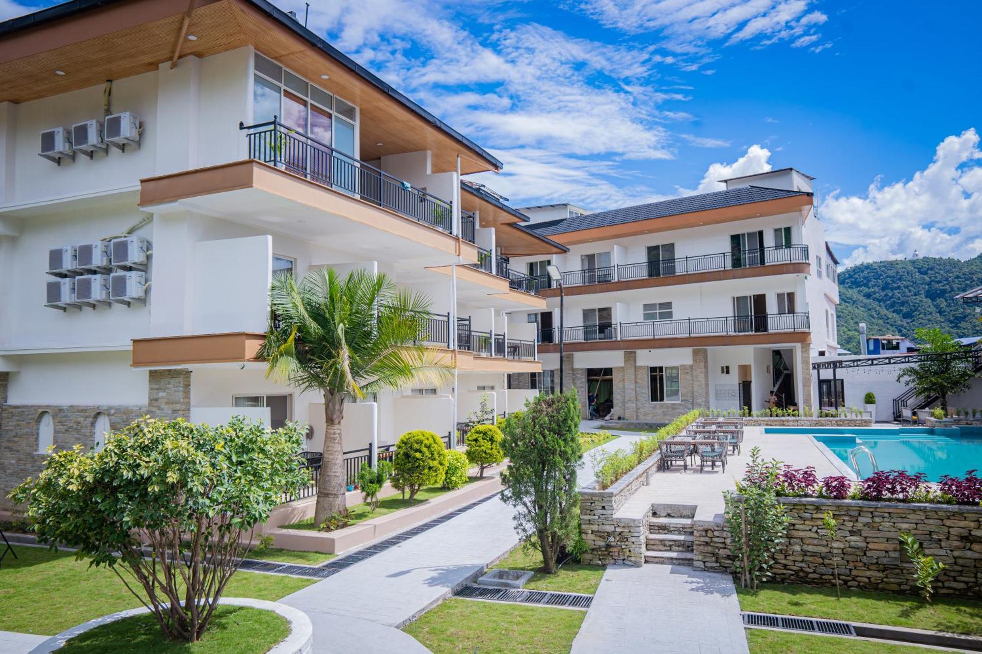 Majestic Lake Front Hotel & Suites Pokhara Exterior photo